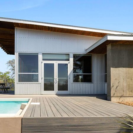 Lazo House - Riverfront With Overlooking Llano River Kültér fotó