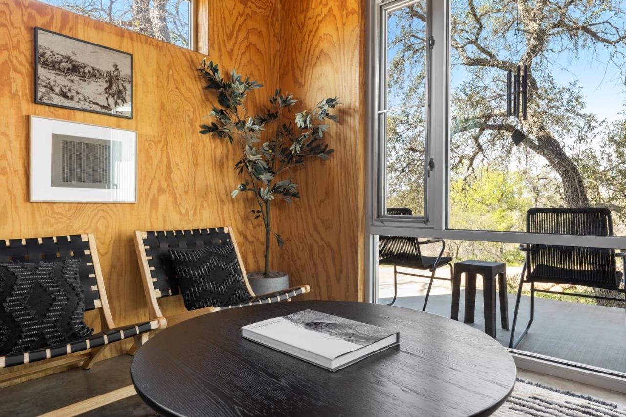 Lazo House - Riverfront With Overlooking Llano River Kültér fotó